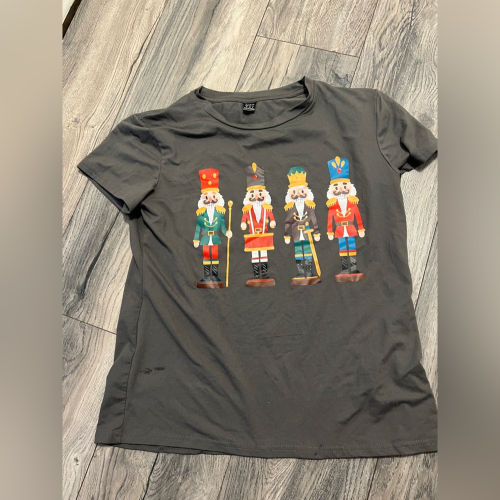 🍁🍂6 FOR $10!! 🍂🍁 Womens Nutcracker Graphic Tee - Gray